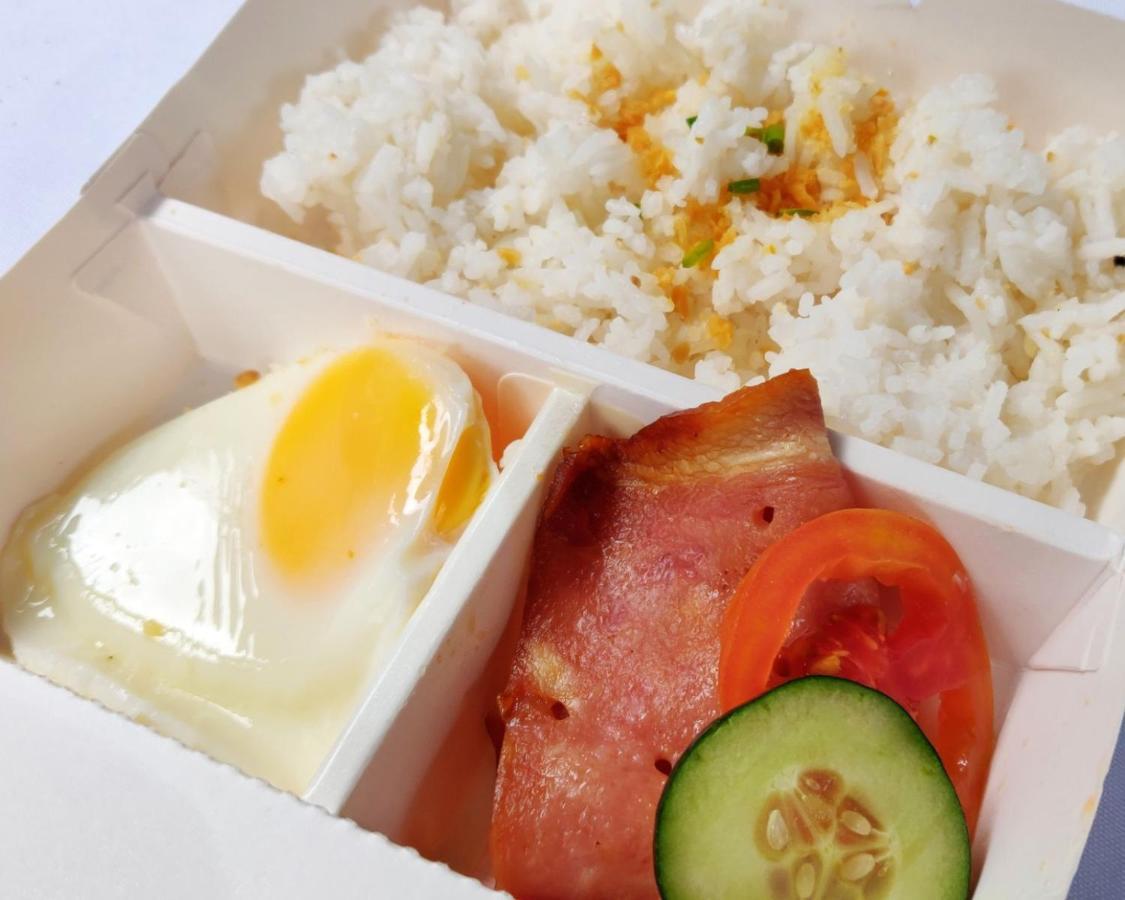 RedDoorz Plus near Capitol Commons Pasig City Zewnętrze zdjęcie