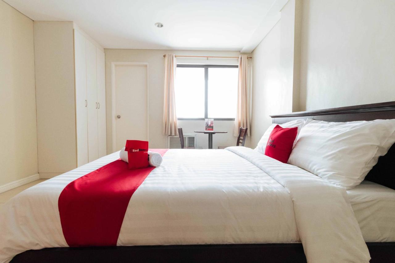 RedDoorz Plus near Capitol Commons Pasig City Zewnętrze zdjęcie