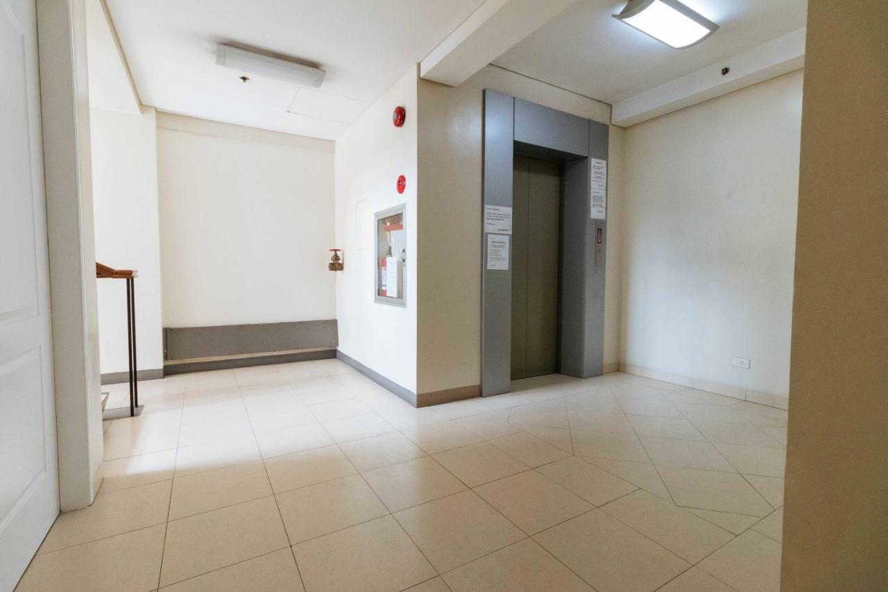 RedDoorz Plus near Capitol Commons Pasig City Zewnętrze zdjęcie